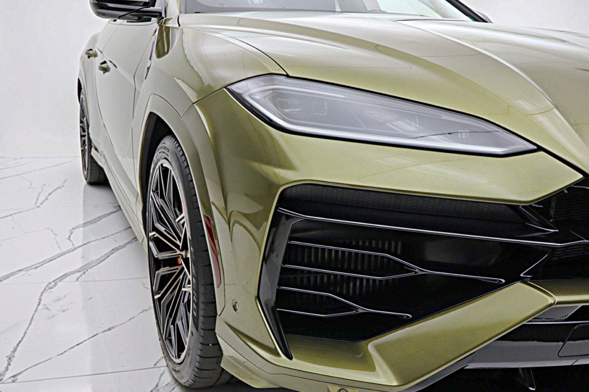 Used 2026 Lamborghini Urus SE AWD/4WD image 21