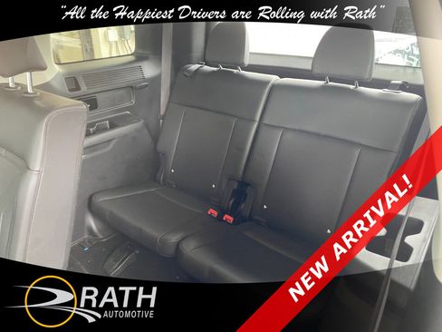 Used 2025 Hyundai Santa Fe SEL image 14