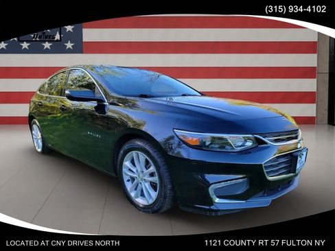 Used 2016 Chevrolet Malibu LT w/ Leather Package FWD image 3