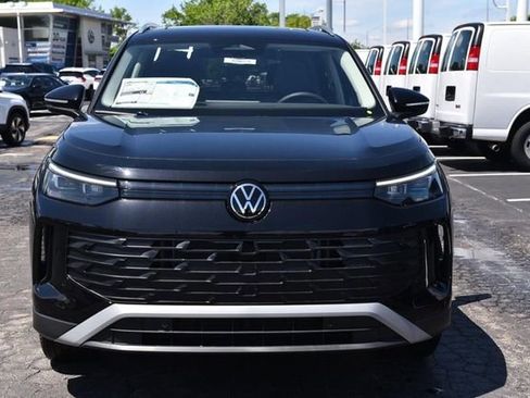 New 2026 Volkswagen Tiguan SE AWD/4WD image 4