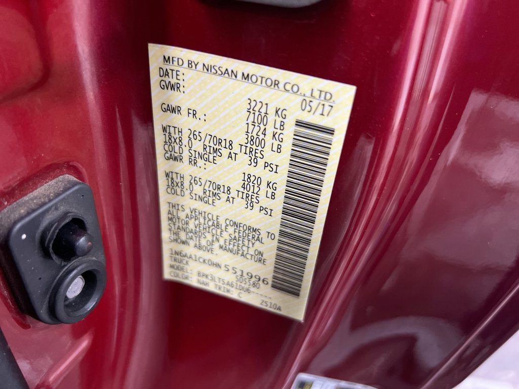 Used 2017 Nissan Titan SV RWD image 25