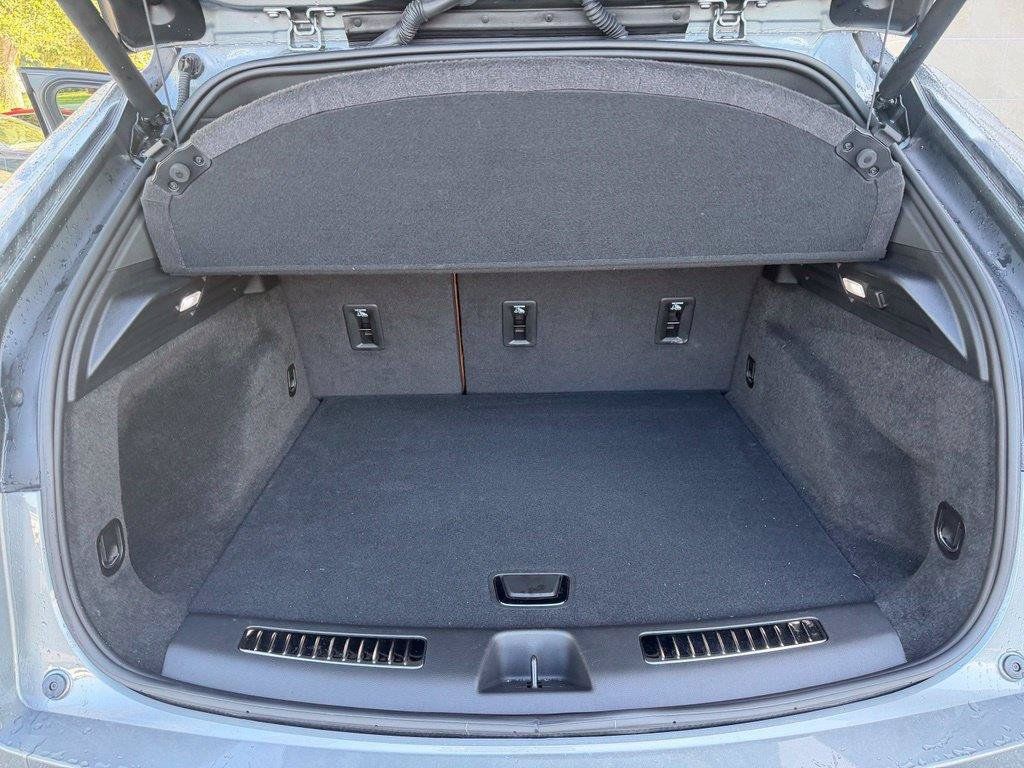 Certified 2025 Cadillac XT4 Sport FWD image 11