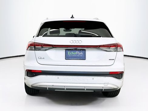 Used 2024 Audi Q4 e-tron Premium w/ Convenience Package AWD/4WD image 7