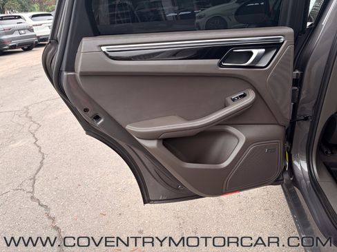 Used 2018 Porsche Macan S AWD/4WD image 39