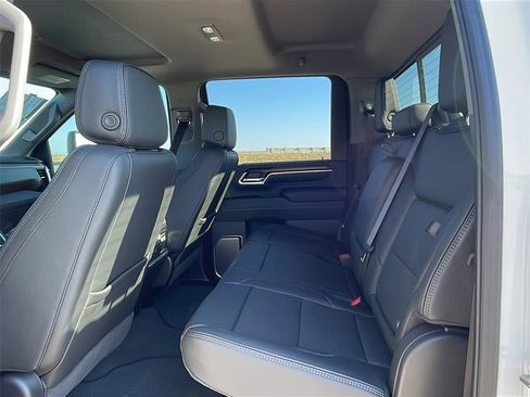 New 2025 GMC Sierra 2500 Denali w/ Denali Reserve Package image 13