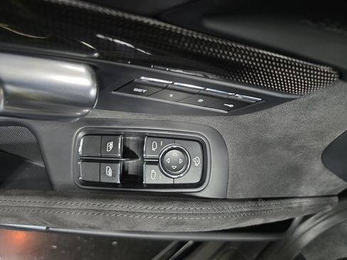 Certified 2019 Porsche 911 Targa 4 GTS AWD/4WD image 21