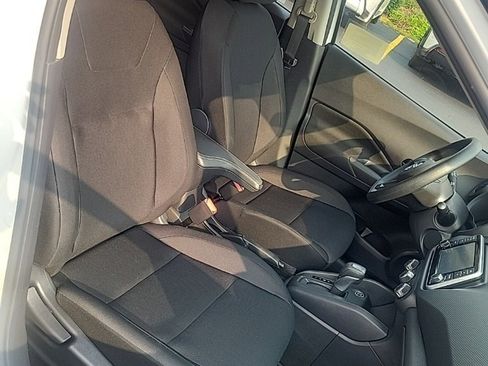 Used 2025 Nissan Kicks Play S image 24