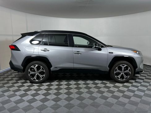 Used 2021 Toyota RAV4 XSE w/ Premium Package image 4