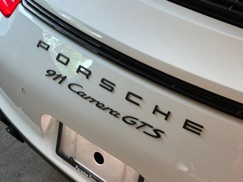 Used 2015 Porsche 911 Cabriolet image 14