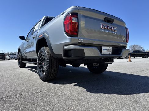 New 2026 GMC Canyon Elevation w/ Convenience Package image 8