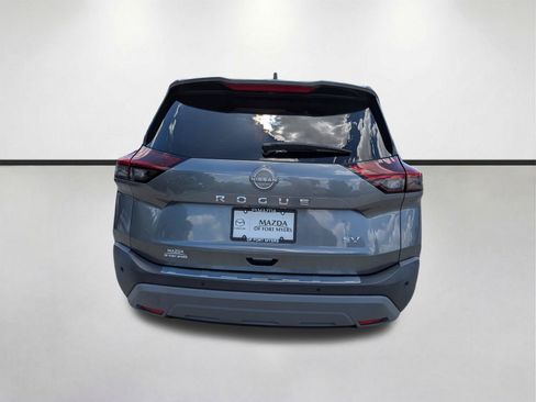 Used 2023 Nissan Rogue SV FWD image 5