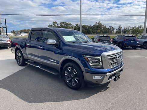 Used 2023 Nissan Titan Platinum Reserve w/ Moonroof Package image 3
