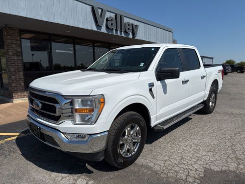 Used 2022 Ford F150 XLT w/ XTR Package image 16
