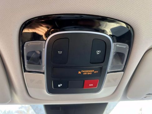Used 2025 Hyundai Tucson SE AWD/4WD image 33