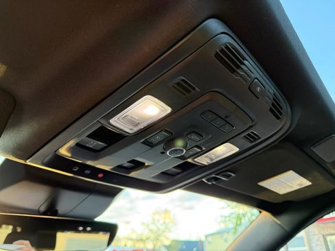 Used 2023 Cadillac Escalade ESV Premium Luxury image 59