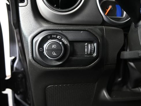 Used 2023 Jeep Gladiator Sport AWD/4WD image 23
