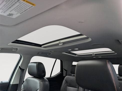 Used 2020 Chevrolet Traverse LT w/ LT Premium Package AWD/4WD image 39