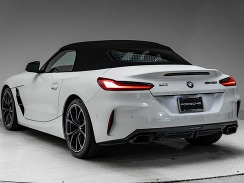 Used 2024 BMW Z4 M40i w/ Premium Package RWD image 3