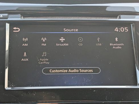 Used 2019 Nissan Rogue SV image 32