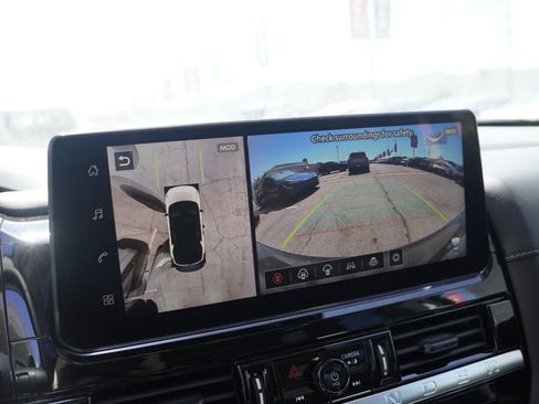 New 2026 Nissan Pathfinder SL image 12