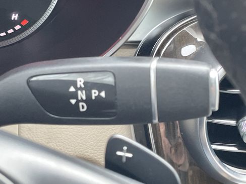 Used 2019 Mercedes-Benz GLC 300 image 30