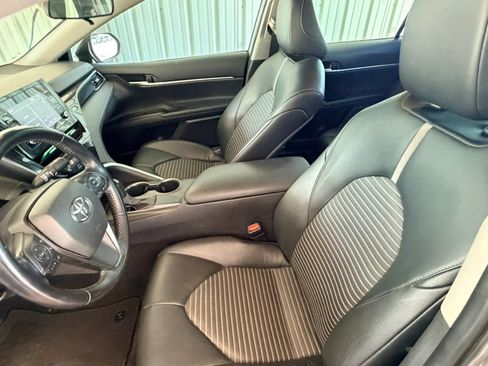 Used 2021 Toyota Camry SE FWD image 21