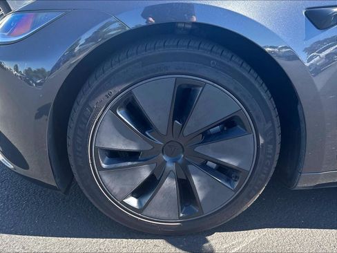 Used 2024 Tesla Model 3 Long Range AWD/4WD image 31