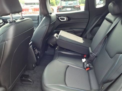 New 2026 Jeep Compass Latitude AWD/4WD image 15