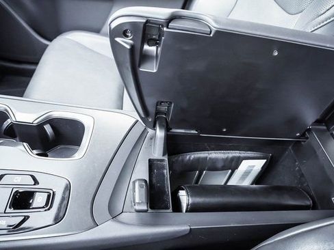 Certified 2023 Lexus RZ 450e Premium w/ Accessory Package (Z1) image 18