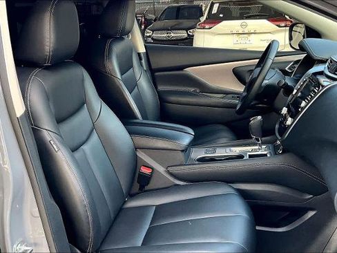 Certified 2024 Nissan Murano SV w/ SV Midnight Edition Package image 8