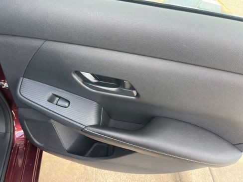 Used 2024 Nissan Sentra SV FWD image 24