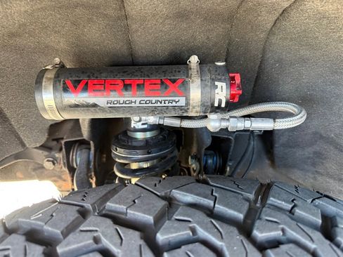 Used 2016 Chevrolet Silverado 1500 LTZ AWD/4WD image 15
