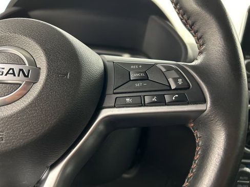 Used 2022 Nissan Sentra SR w/ SR Premium Package FWD image 10