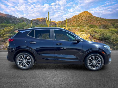 Used 2021 Buick Encore GX Select w/ Advanced Technology Package FWD image 2