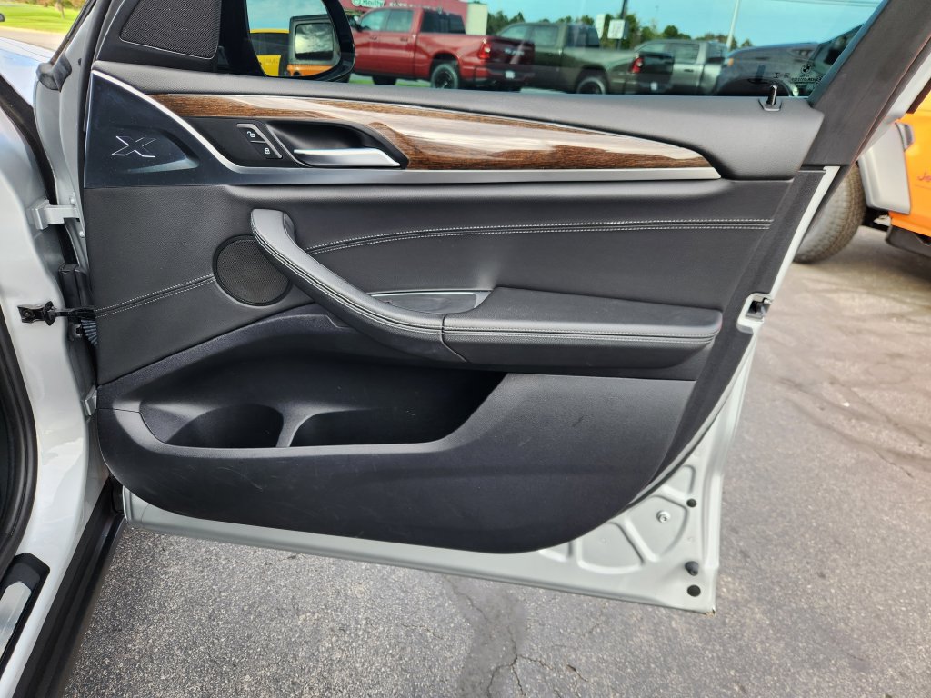 Used 2018 BMW X3 xDrive30i AWD/4WD image 11