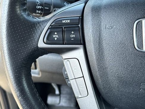 Used 2011 Honda Pilot EX-L image 24