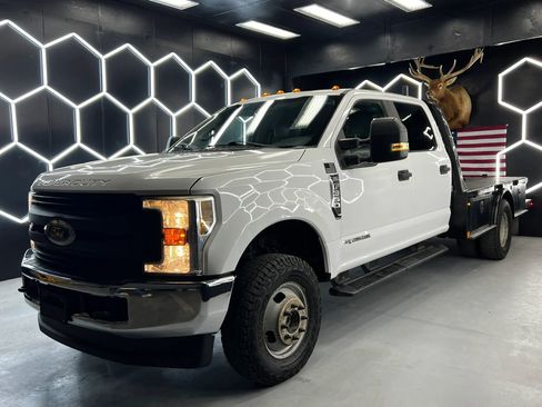 Used 2018 Ford F350 XL w/ Power Equipment Group AWD/4WD image 1