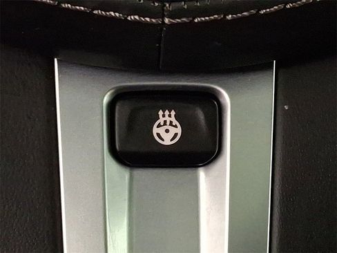 Used 2021 BMW X6 M50i w/ Executive Package image 26