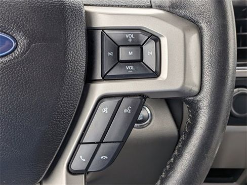 Used 2019 Ford F150 Lariat image 28