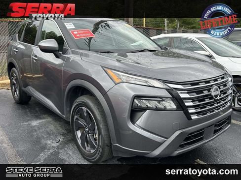 Used 2025 Nissan Rogue SV FWD image 1
