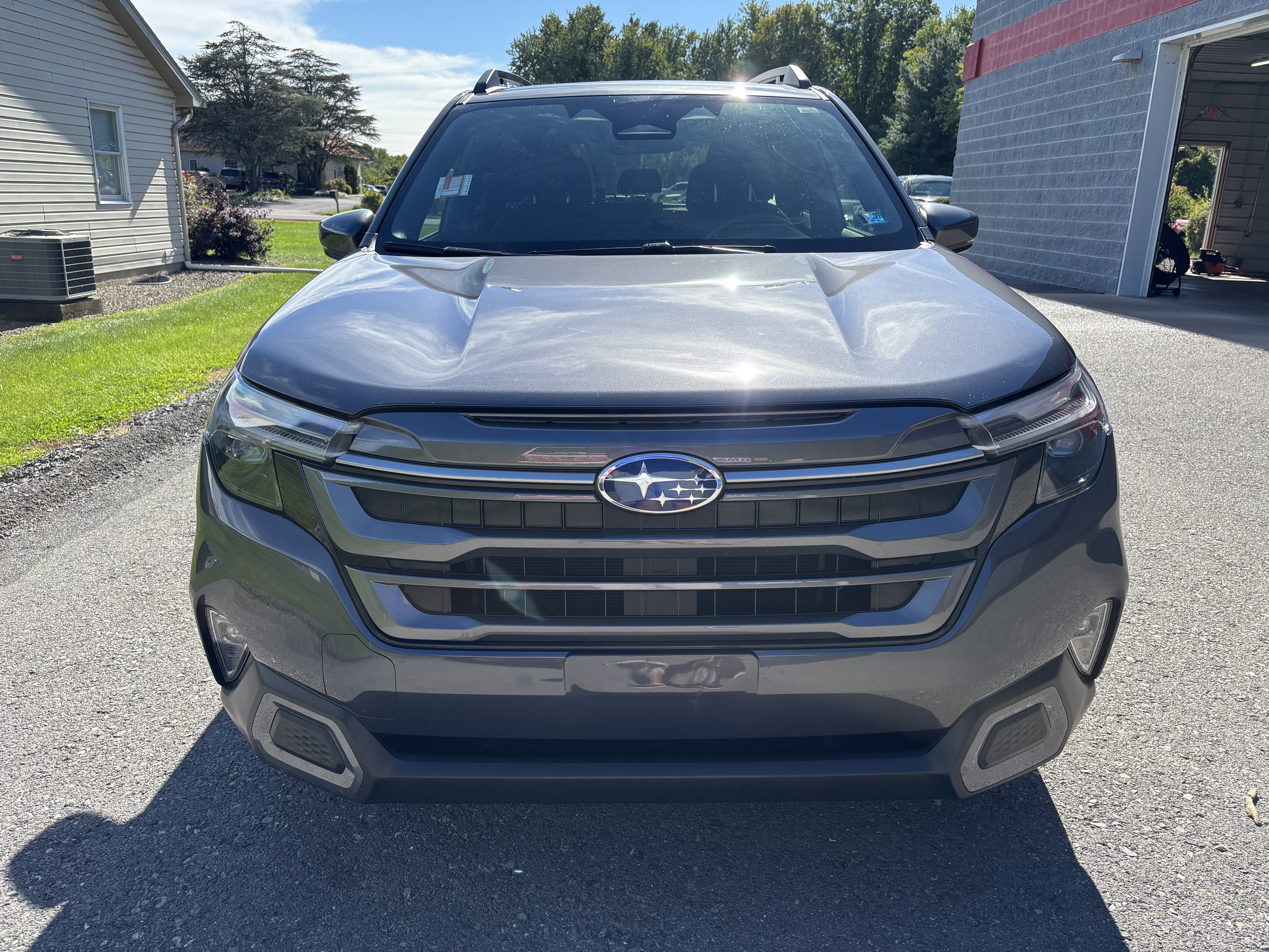 Used 2025 Subaru Forester Limited AWD/4WD image 9