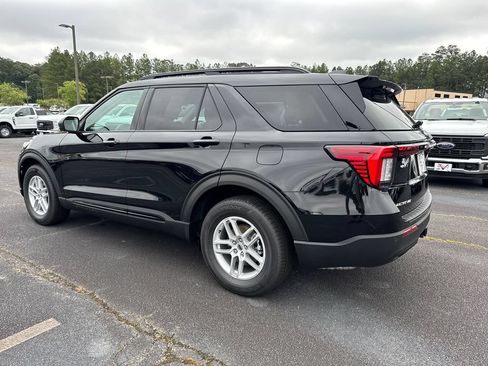 New 2026 Ford Explorer Active RWD image 16