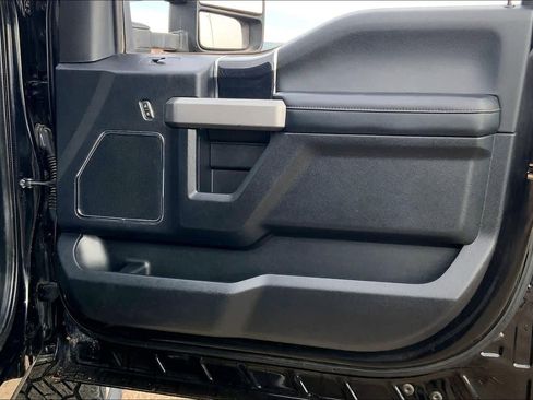 Used 2020 Ford F250 Platinum w/ FX4 Off-Road Package image 22