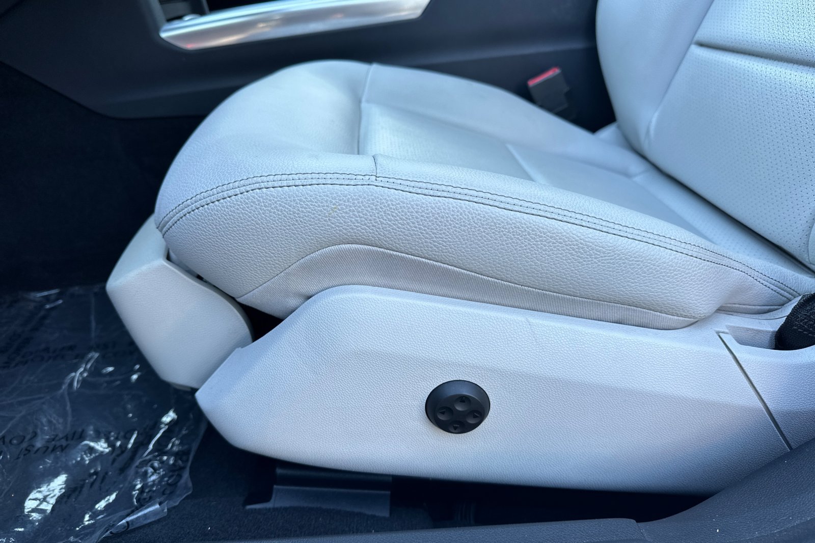 Used 2015 Mercedes-Benz E 350 Sedan image 14