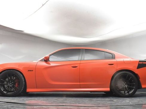 Used 2019 Dodge Charger Scat Pack w/ Daytona Edition Group image 32