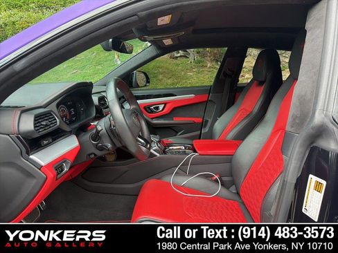 Used 2020 Lamborghini Urus AWD/4WD image 18