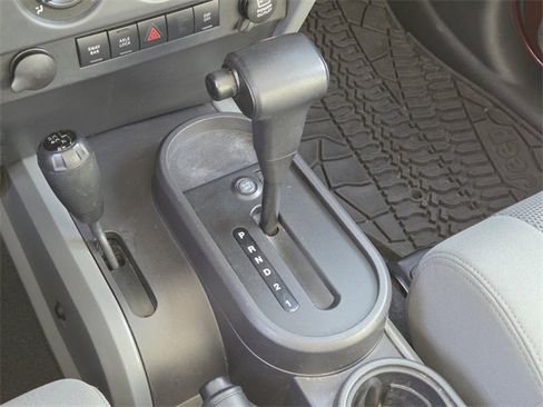 Used 2007 Jeep Wrangler Unlimited Rubicon w/ PWR Convenience Group image 20