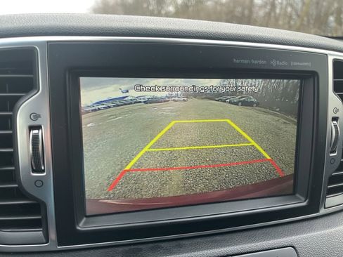 Used 2017 Kia Sportage SX image 33