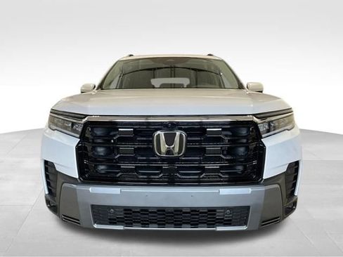 New 2026 Honda Pilot Touring image 10