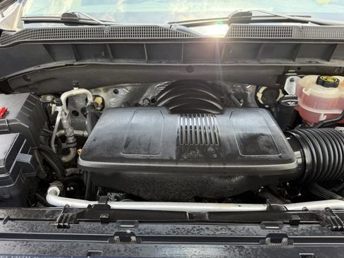 Used 2019 Chevrolet Silverado 1500 LT w/ Texas Edition AWD/4WD image 34